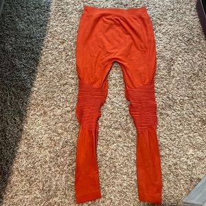 Zenana Outfitters Leggings